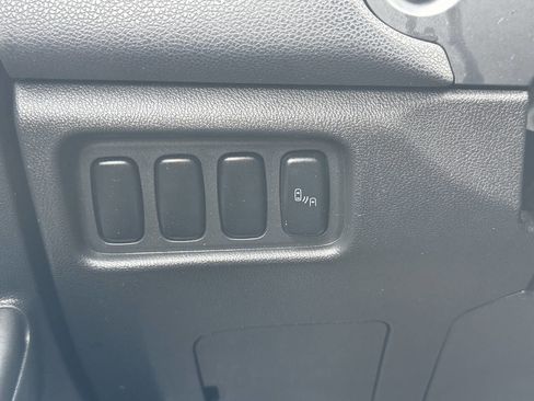 Used 2019 Mitsubishi Outlander Sport SE FWD image 24