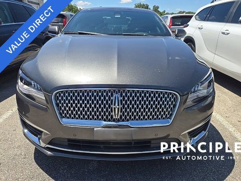 Used 2017 Lincoln MKZ Reserve w/ Technology Package FWD image 4