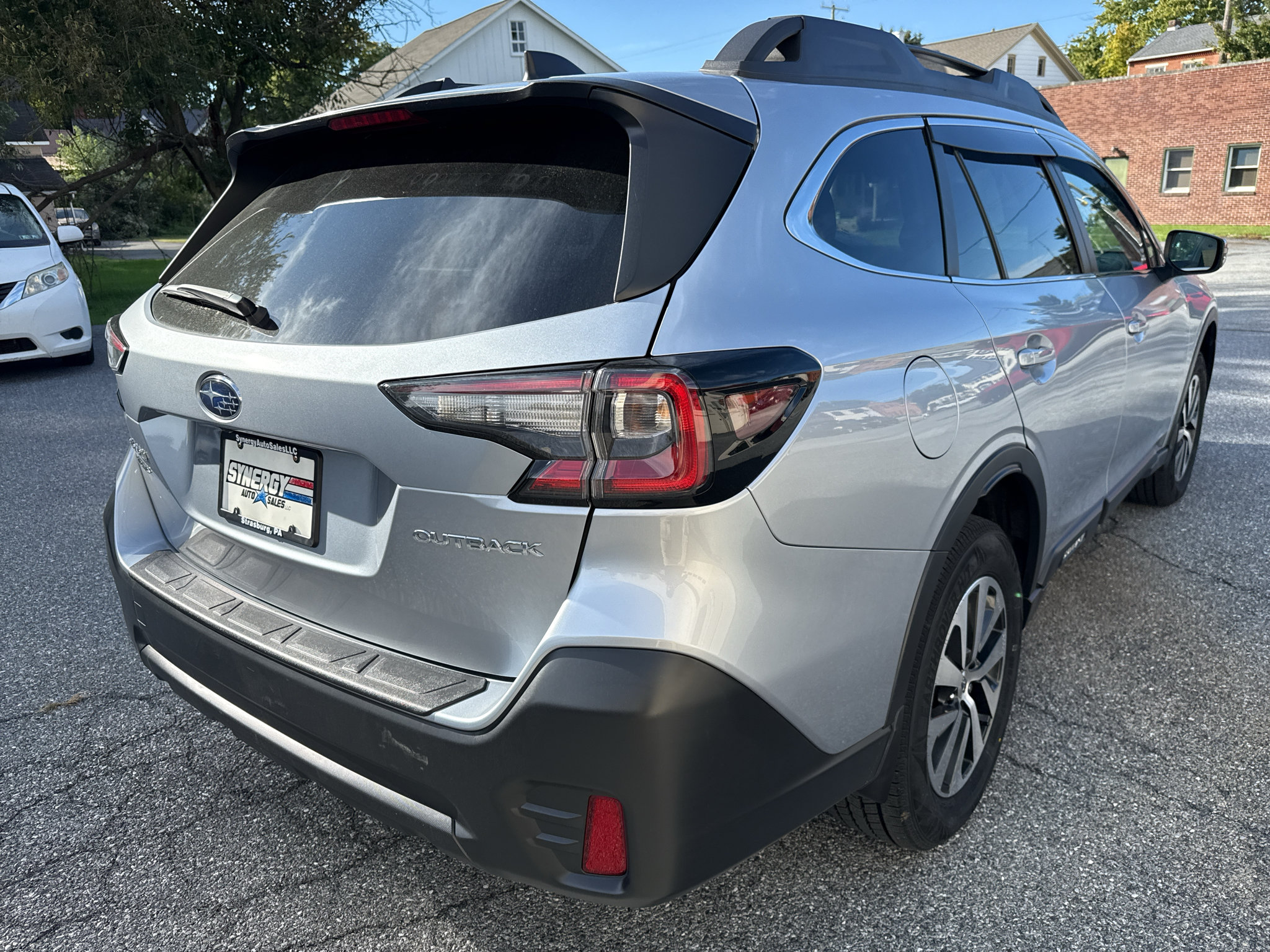 Used 2022 Subaru Outback Premium AWD/4WD image 5