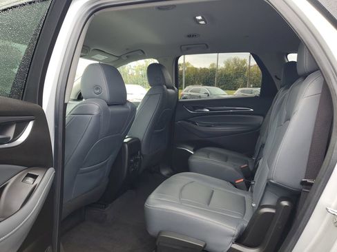 Used 2020 Buick Enclave Essence w/ Sport Touring Edition image 23