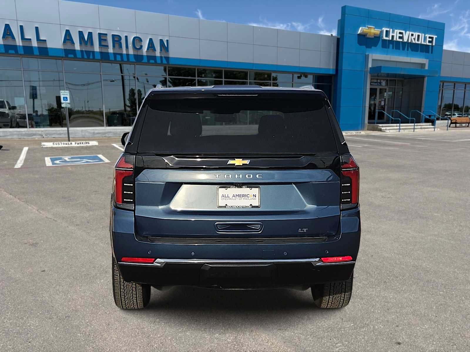 Used 2025 Chevrolet Tahoe LT RWD image 7