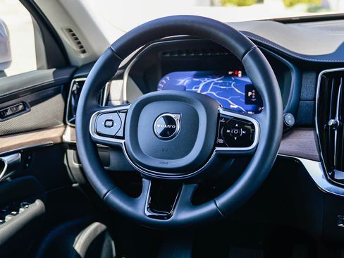 Certified 2026 Volvo XC90 B6 Plus w/ Protection Package AWD/4WD image 17
