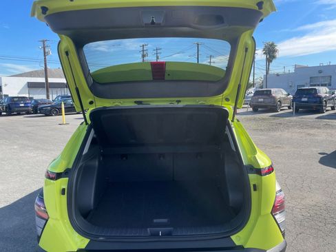 Used 2025 Hyundai Kona SEL image 31