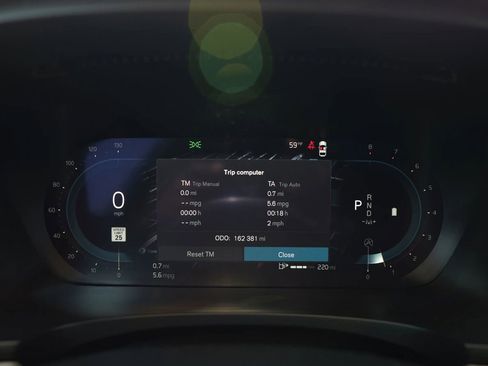 Used 2023 Volvo S90 B6 Plus image 21