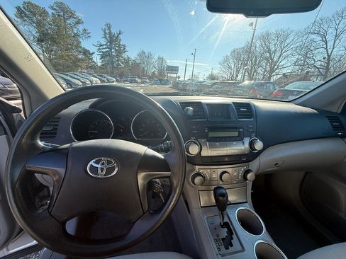 Used 2009 Toyota Highlander 2WD image 15