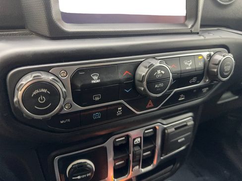 Used 2022 Jeep Wrangler Unlimited Rubicon 4xe AWD/4WD image 67