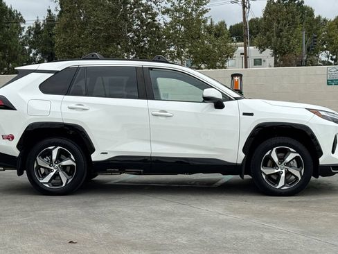 Used 2024 Toyota RAV4 SE w/ Weather & Moonroof Package AWD/4WD image 6