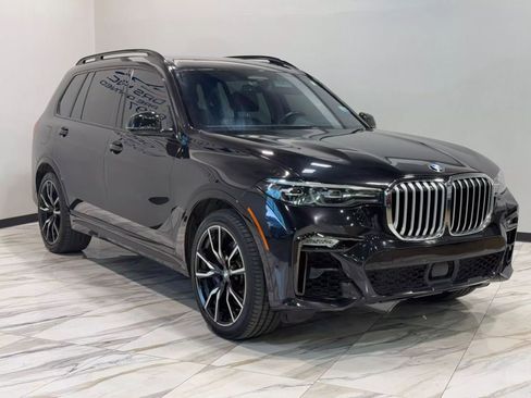 Used 2019 BMW X7 xDrive50i w/ Dynamic Handling Package image 4