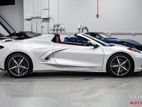 Used 2020 Chevrolet Corvette Stingray Premium Conv w/ 3LT Preferred Equipment Group image 6