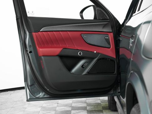 New 2025 Maserati Grecale Trofeo image 41