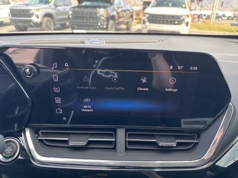 New 2026 Chevrolet Trax ACTIV w/ Sunroof Package FWD image 24