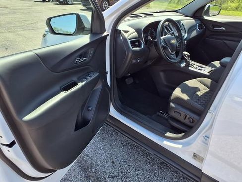 Used 2023 Chevrolet Equinox LT FWD image 45