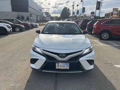 Used 2020 Toyota Camry XSE AWD/4WD image 2