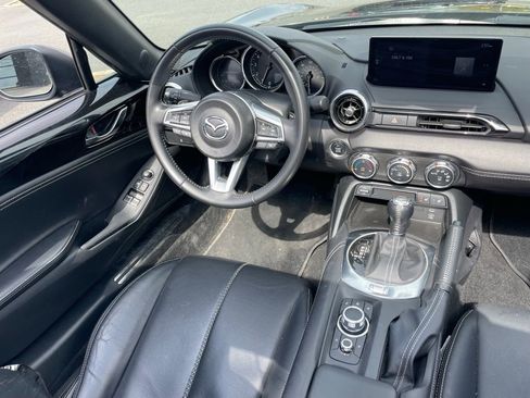 Certified 2025 MAZDA MX-5 Miata RF Grand Touring RWD image 12