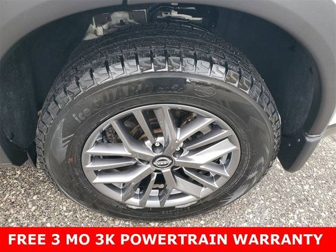 Used 2022 Nissan Rogue S image 27