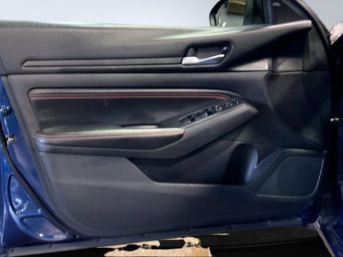 Used 2019 Nissan Altima 2.5 SR w/ SR Premium Package image 31