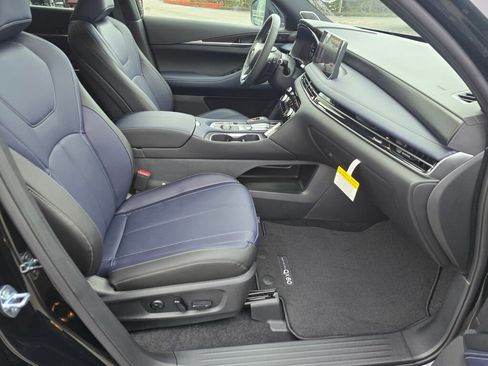 New 2026 INFINITI QX60 Sport image 10