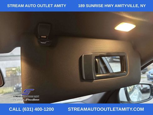 Used 2024 BMW 330i xDrive Sedan w/ Premium Package image 36