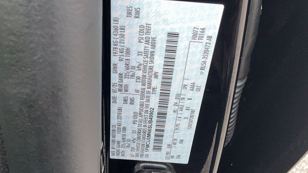 Certified 2025 Ford Escape ST-Line FWD image 17