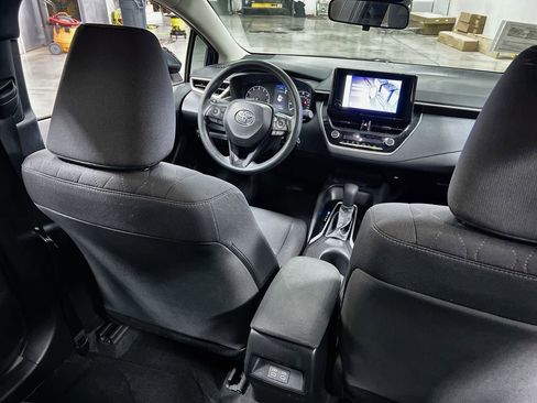 Used 2024 Toyota Corolla LE FWD image 19