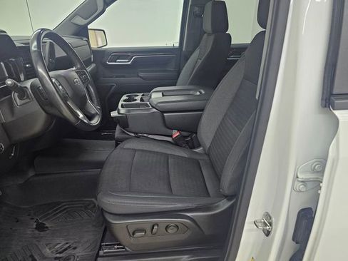 Used 2022 Chevrolet Silverado 1500 RST AWD/4WD image 4