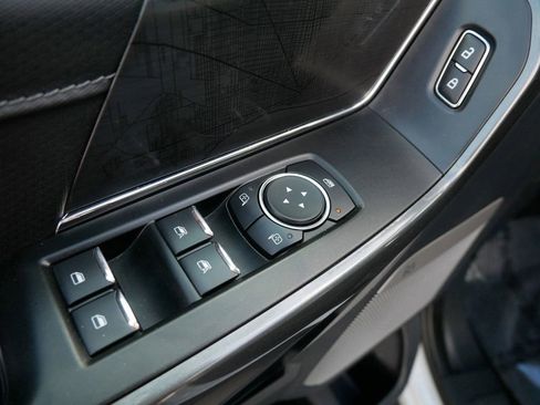 Certified 2022 Ford F150 XLT w/ Equipment Group 302A High image 10