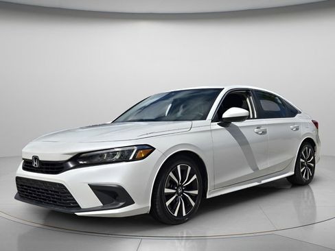 Used 2023 Honda Civic EX image 9