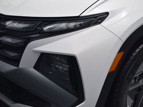 Certified 2025 Hyundai Tucson SEL image 9