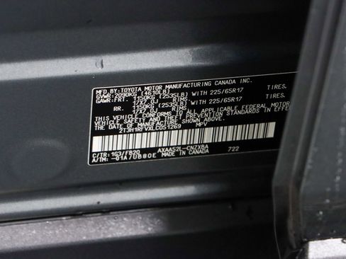 Used 2020 Toyota RAV4 LE image 31