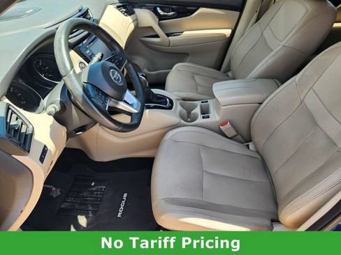 Used 2020 Nissan Rogue SL w/ Premium Package FWD image 12