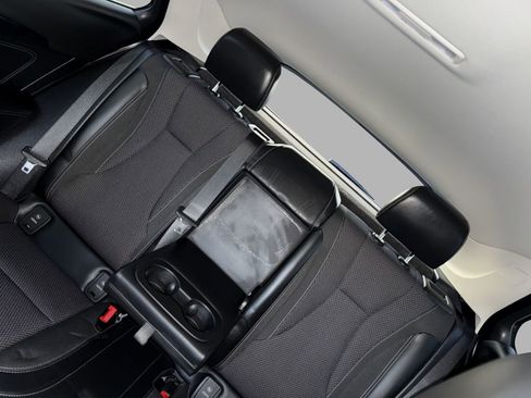 Certified 2023 Buick Envision Preferred w/ Sport Touring Package image 31