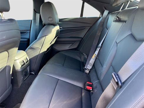Used 2025 Cadillac CT4 Luxury image 25