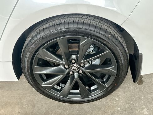 Used 2026 Toyota Corolla SE FWD image 11