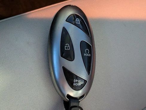 Used 2025 Hyundai Sonata SEL FWD image 32