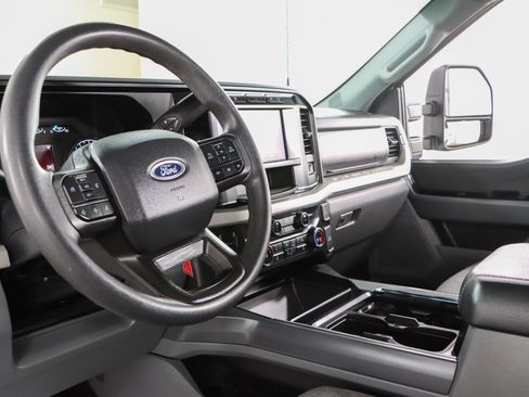 Used 2024 Ford F250 XLT w/ FX4 Off-Road Package AWD/4WD image 24