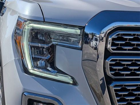 Used 2021 GMC Sierra 1500 Denali w/ Denali Ultimate Package image 9