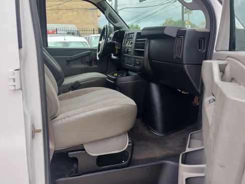 Used 2017 Chevrolet Express 2500 LS image 28