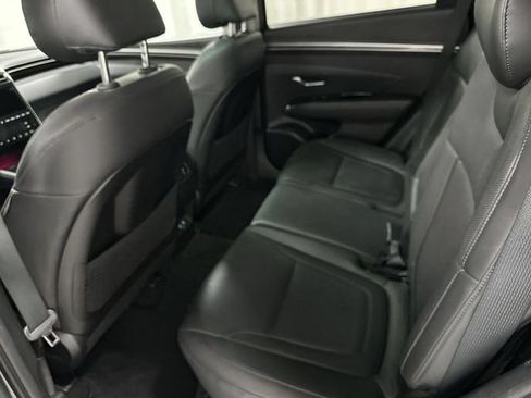 Used 2022 Hyundai Tucson Limited AWD/4WD image 16