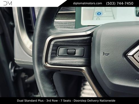 Used 2024 Rivian R1S Adventure AWD/4WD image 30