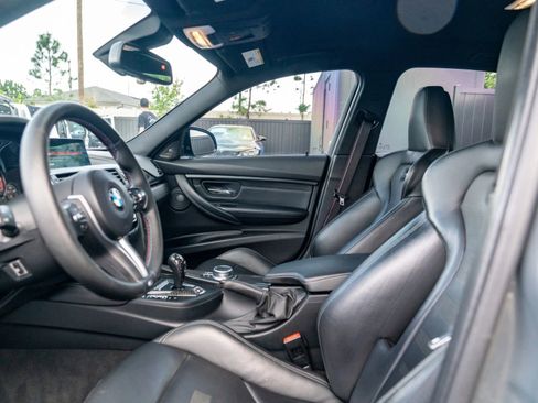 Used 2018 BMW M3 Competition image 37