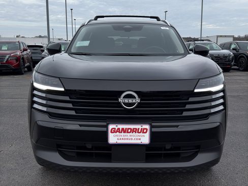 New 2026 Nissan Kicks SV image 3