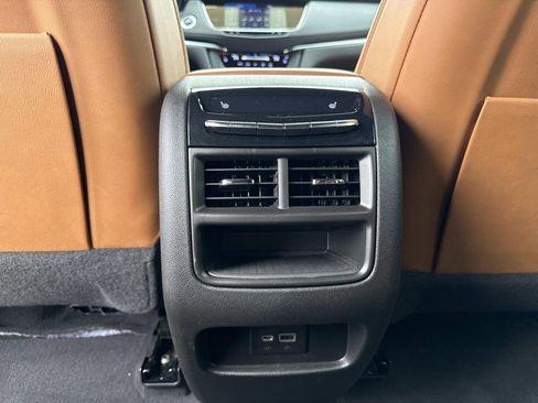 Certified 2022 Cadillac XT5 Premium Luxury image 13