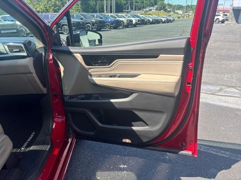 Used 2022 Honda Odyssey Elite image 47
