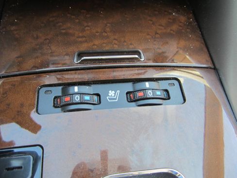 Used 2011 Lexus IS 250 w/ Premium Pkg Value Edition RWD image 27