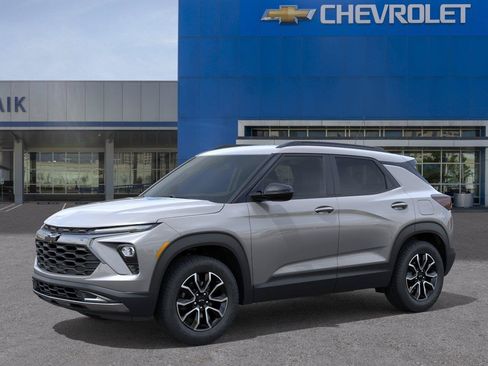 New 2026 Chevrolet TrailBlazer ACTIV w/ Driver Confidence Package FWD image 2
