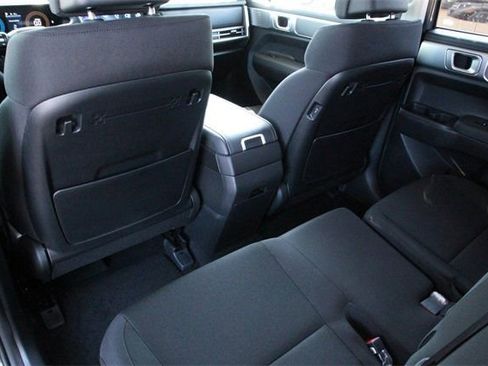 New 2026 Hyundai Santa Fe SE image 16