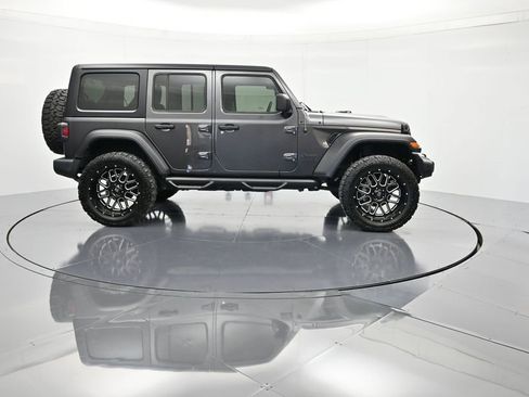Used 2022 Jeep Wrangler Unlimited Sport image 5