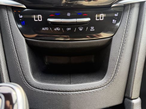 Used 2024 Cadillac XT6 Sport w/ LPO, Floor Liner Package AWD/4WD image 7