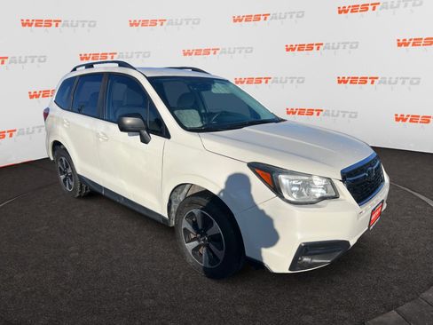 Used 2018 Subaru Forester 2.5i w/ Alloy Wheel Package image 7