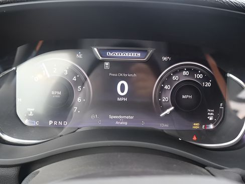 New 2026 RAM 2500 Laramie AWD/4WD image 12